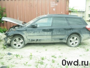 Битый автомобиль Subaru Outback
